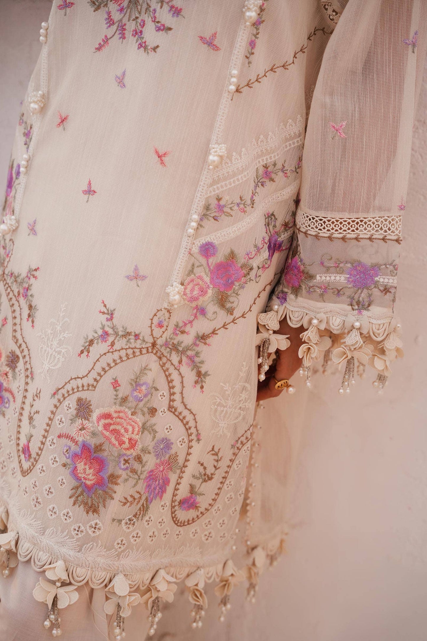 Sana Safinaz | Muzlin Spring 24 | M241-005A-CL - Pakistani Designer Dress - by Sana Safinaz | Type: Luxury - 100% Original at Saira Sultan