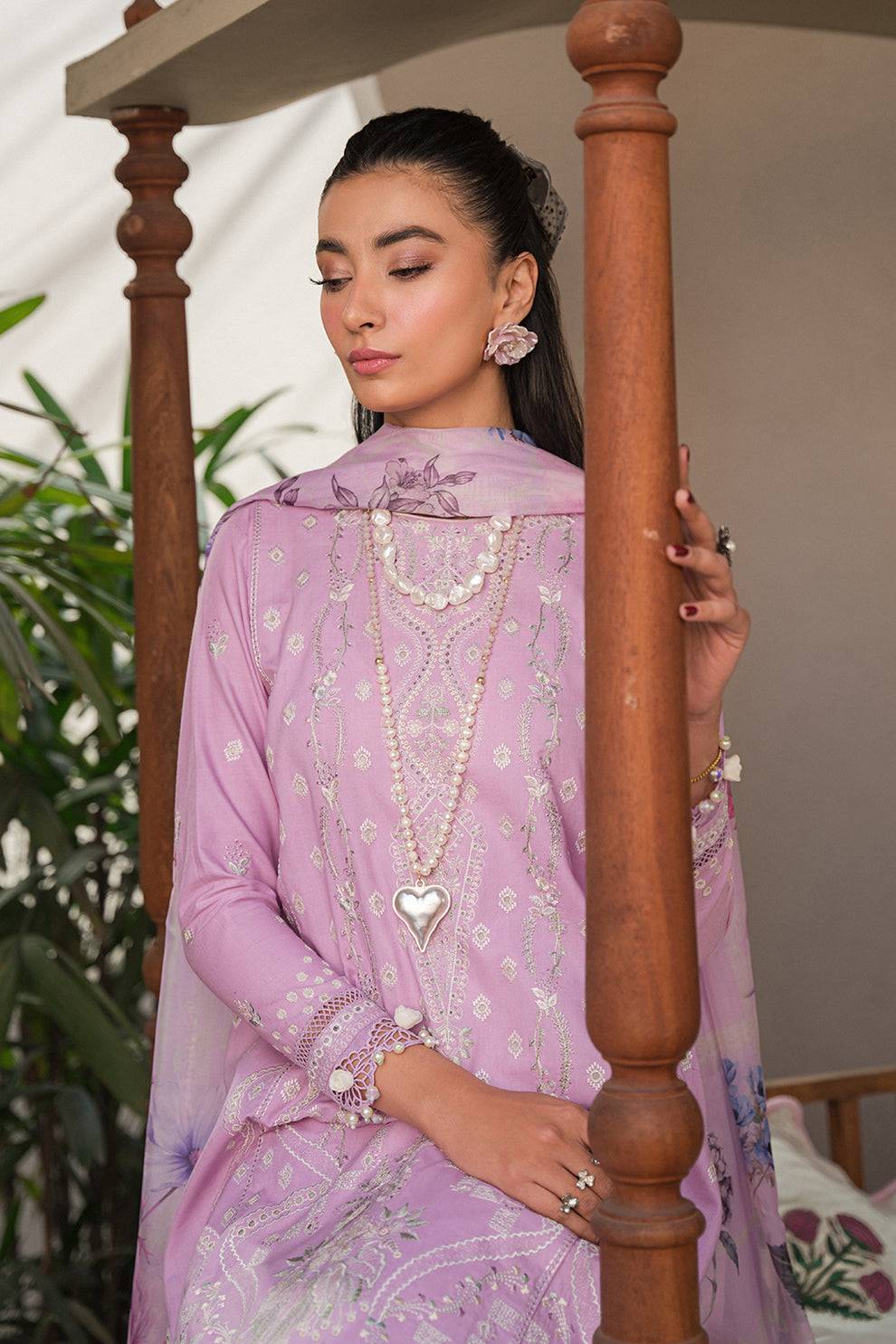 Neeshay | Symphony Luxury Lawn 24 | Serenade - Pakistani Designer Dress - by Neeshay | Type: Luxury - 100% Original at Saira Sultan