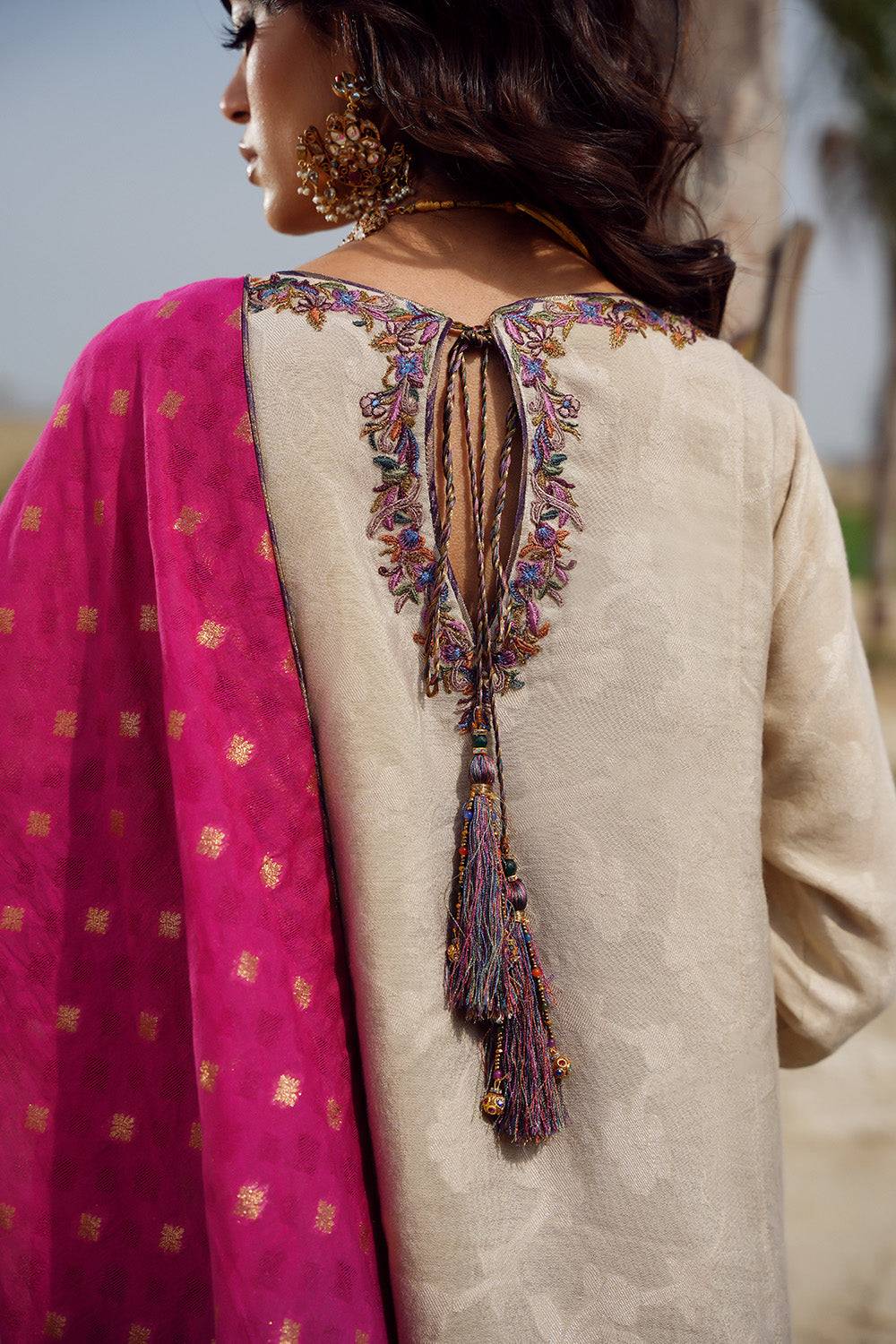 Nilofer Shahid | Verve Summer 24 | Verena (3pc) Verve SS 24 - Pakistani Designer Dress - by Nilofer Shahid | Type: Formal - 100% Original at Saira Sultan