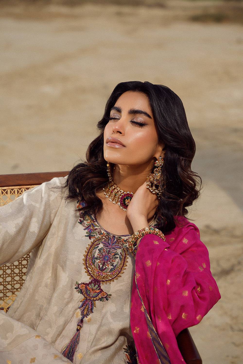 Nilofer Shahid | Verve Summer 24 | Verena (3pc) Verve SS 24 - Pakistani Designer Dress - by Nilofer Shahid | Type: Formal - 100% Original at Saira Sultan