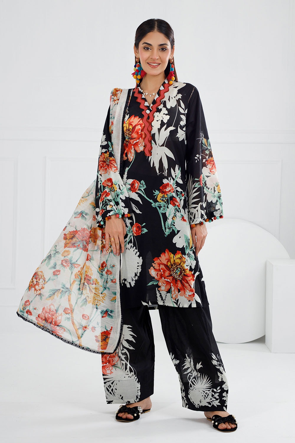 Gul Ahmed | Festive Capsule 25 | XS Black Lawn