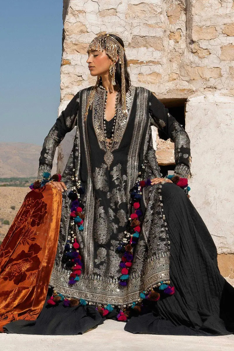 Sana Safinaz | Winter Luxury 23 | S231-001A-DF - Pakistani Designer Dress - by Sana Safinaz | Type: Luxury - 100% Original at Saira Sultan