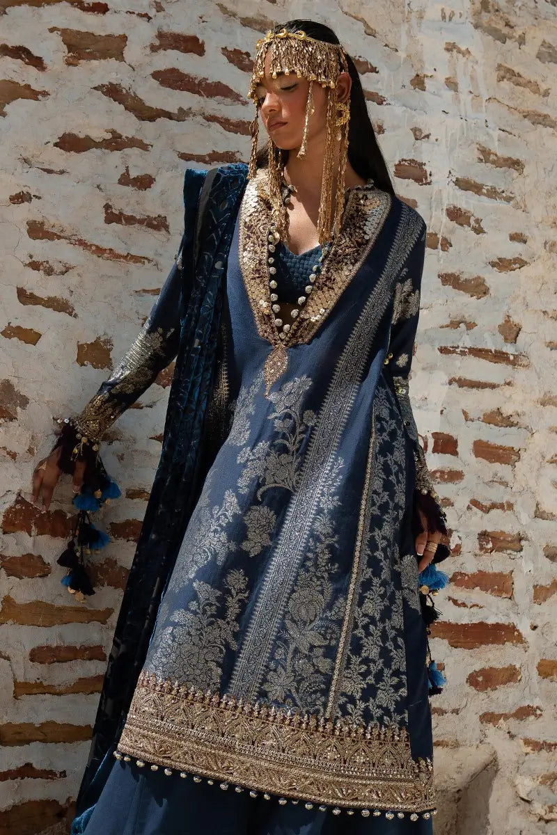 Sana Safinaz | Winter Luxury 23 | S231-001B-DF - Pakistani Designer Dress - by Sana Safinaz | Type: Luxury - 100% Original at Saira Sultan