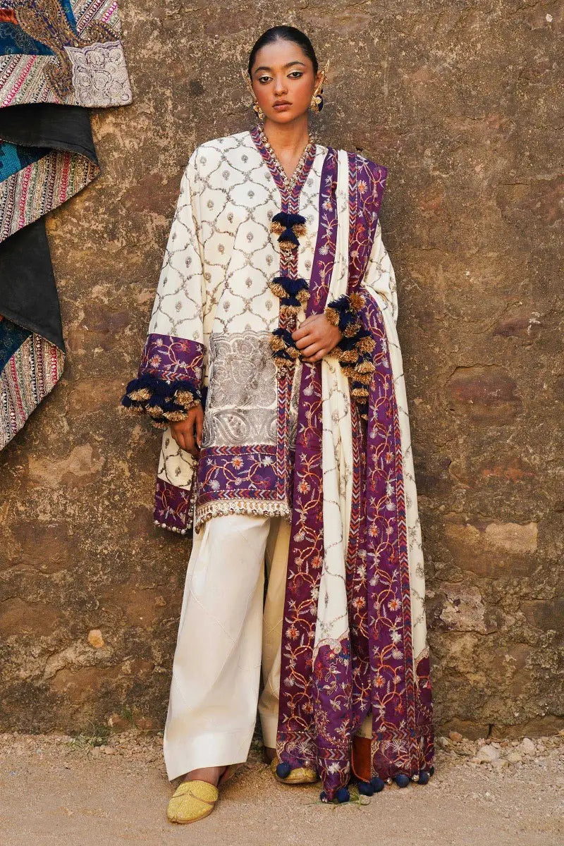 Sana Safinaz | Winter Luxury 23 | S231-005A-CP - Pakistani Designer Dress - by Sana Safinaz | Type: Luxury - 100% Original at Saira Sultan