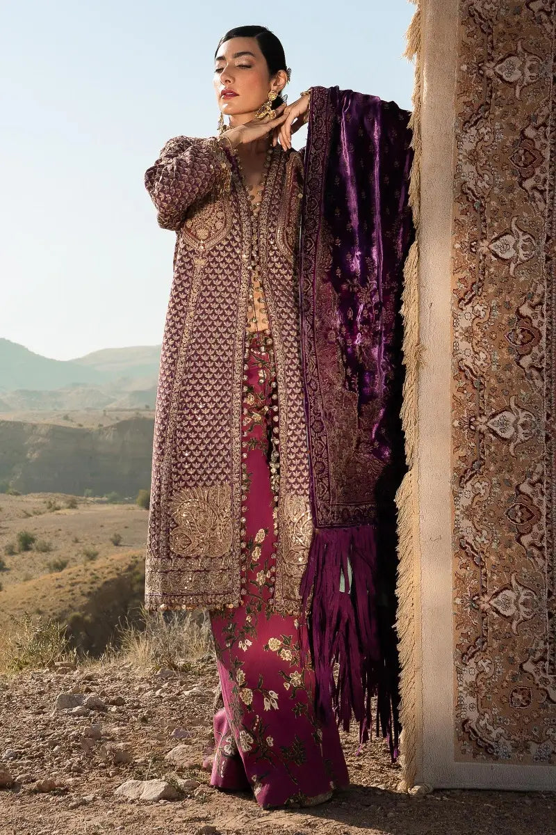Sana Safinaz | Winter Luxury 23 | S231-007B-DE - Pakistani Designer Dress - by Sana Safinaz | Type: Luxury - 100% Original at Saira Sultan