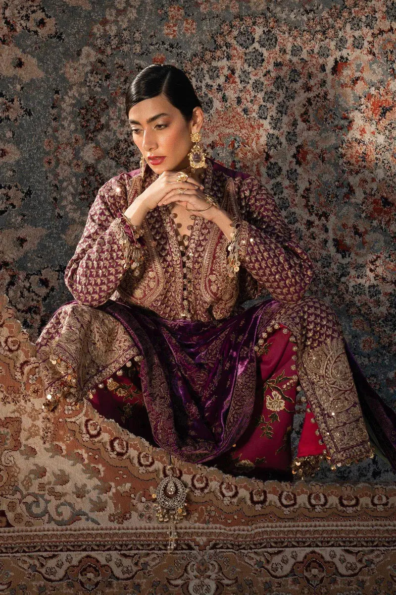 Sana Safinaz | Winter Luxury 23 | S231-007B-DE - Pakistani Designer Dress - by Sana Safinaz | Type: Luxury - 100% Original at Saira Sultan