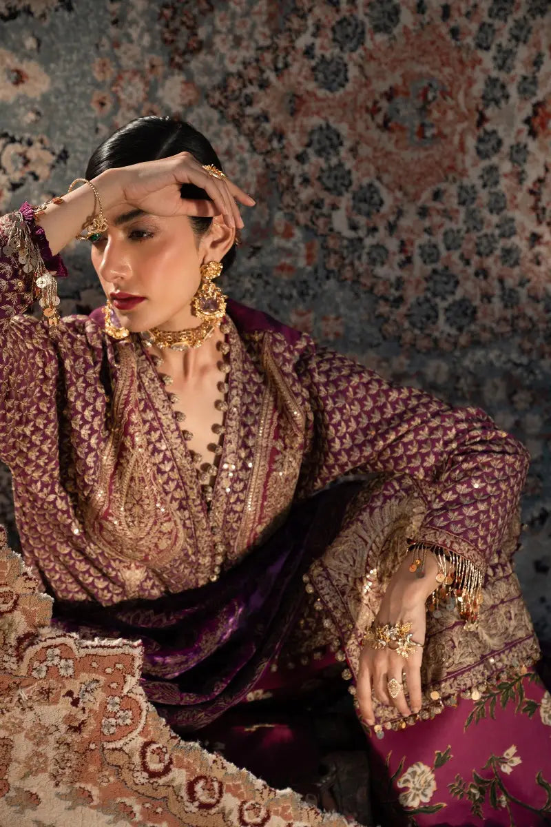 Sana Safinaz | Winter Luxury 23 | S231-007B-DE - Pakistani Designer Dress - by Sana Safinaz | Type: Luxury - 100% Original at Saira Sultan