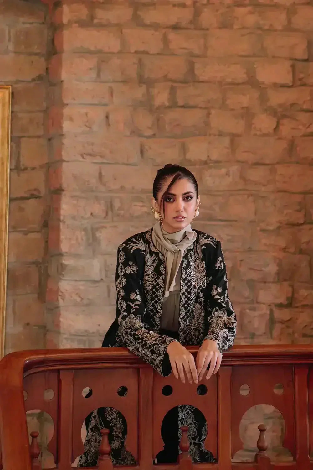 Saira Rizwan | Winter 23 | SALINA SR-05 - Pakistani Designer Dress - by Saira Rizwan | Type: Luxury - 100% Original at Saira Sultan