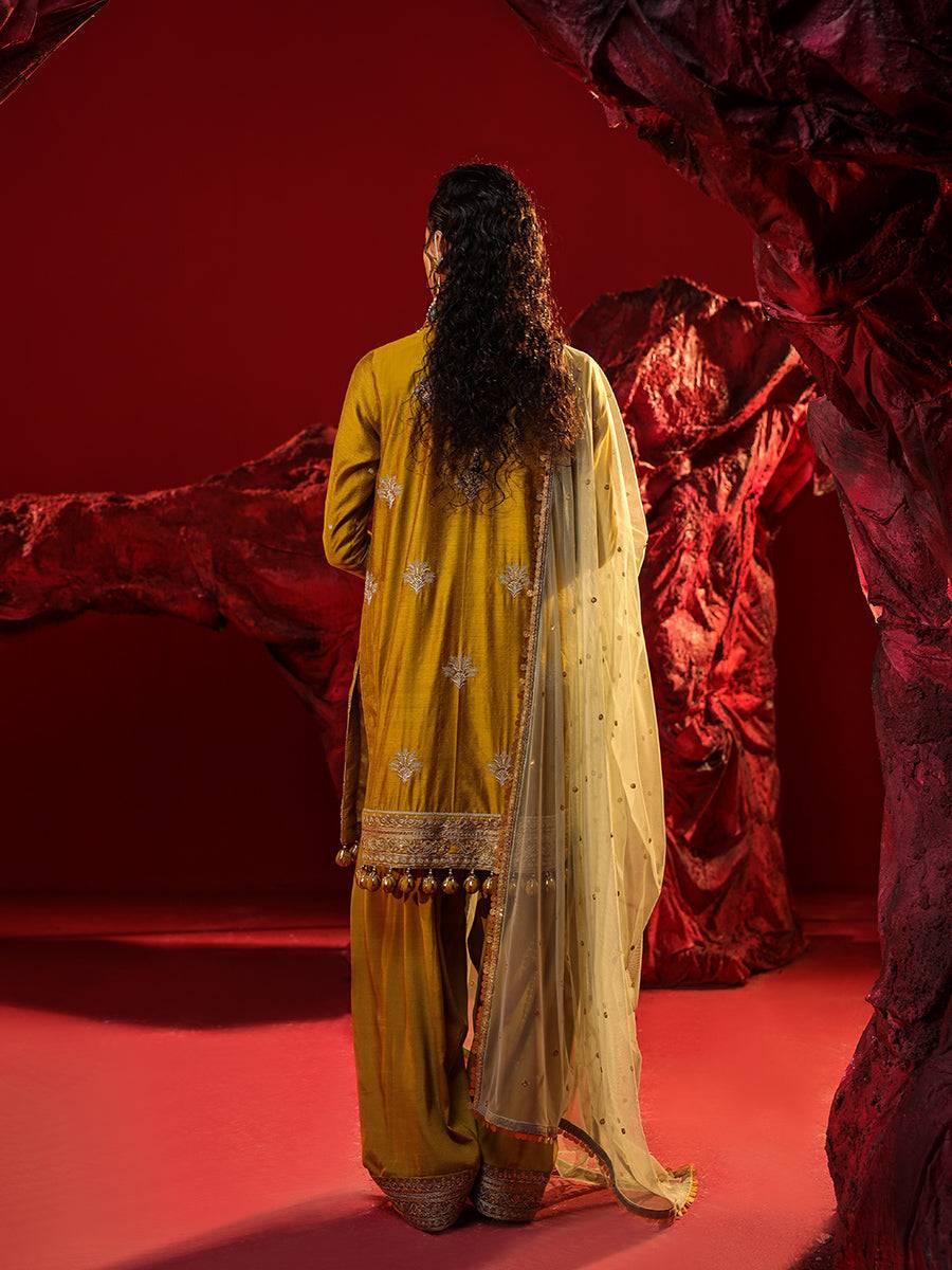 Salitex | Luxury Wear 24 | 42 - Pakistani Designer Dress - by Salitex | Type: Luxury - 100% Original at Saira Sultan
