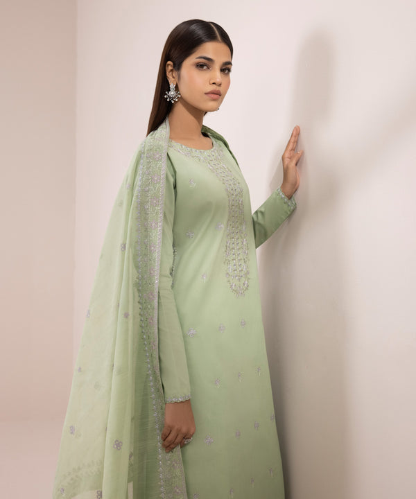 Sapphire | Eid Collection | D124 - Pakistani Designer Dress - by Sapphire | Type: Luxury - 100% Original at Saira Sultan