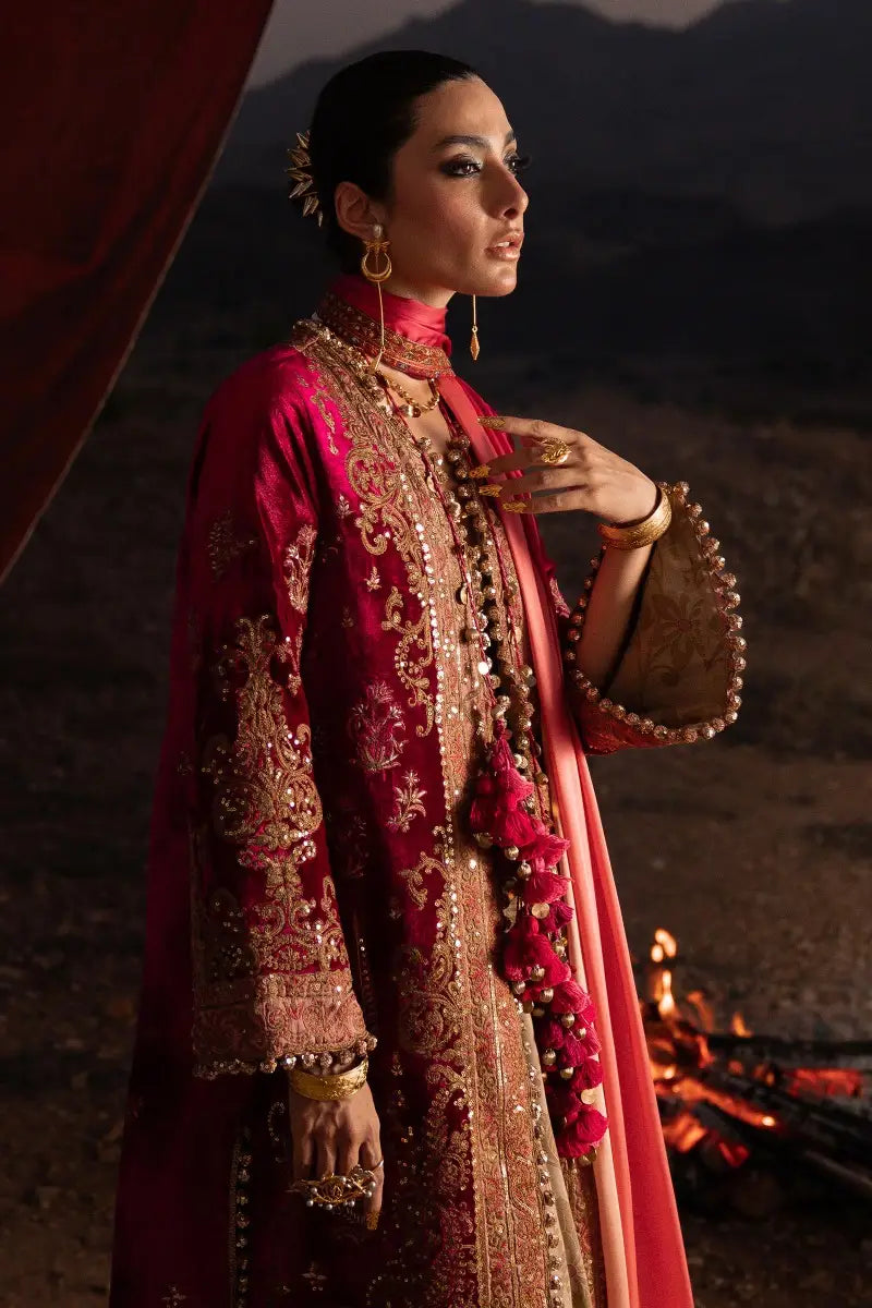 Sana Safinaz | Winter Luxury 23 | V231-004-DE - Pakistani Designer Dress - by Sana Safinaz | Type: Luxury - 100% Original at Saira Sultan