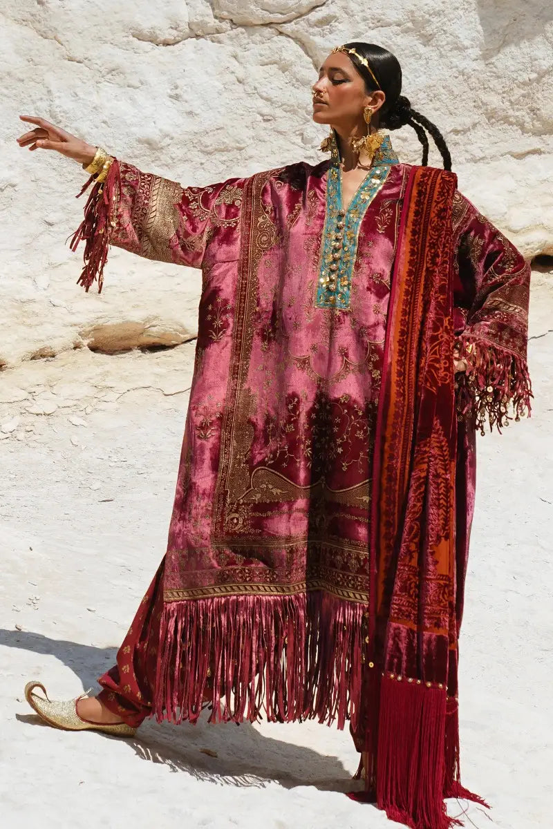 Sana Safinaz | Winter Luxury 23 | V231-006-CO - Pakistani Designer Dress - by Sana Safinaz | Type: Luxury - 100% Original at Saira Sultan