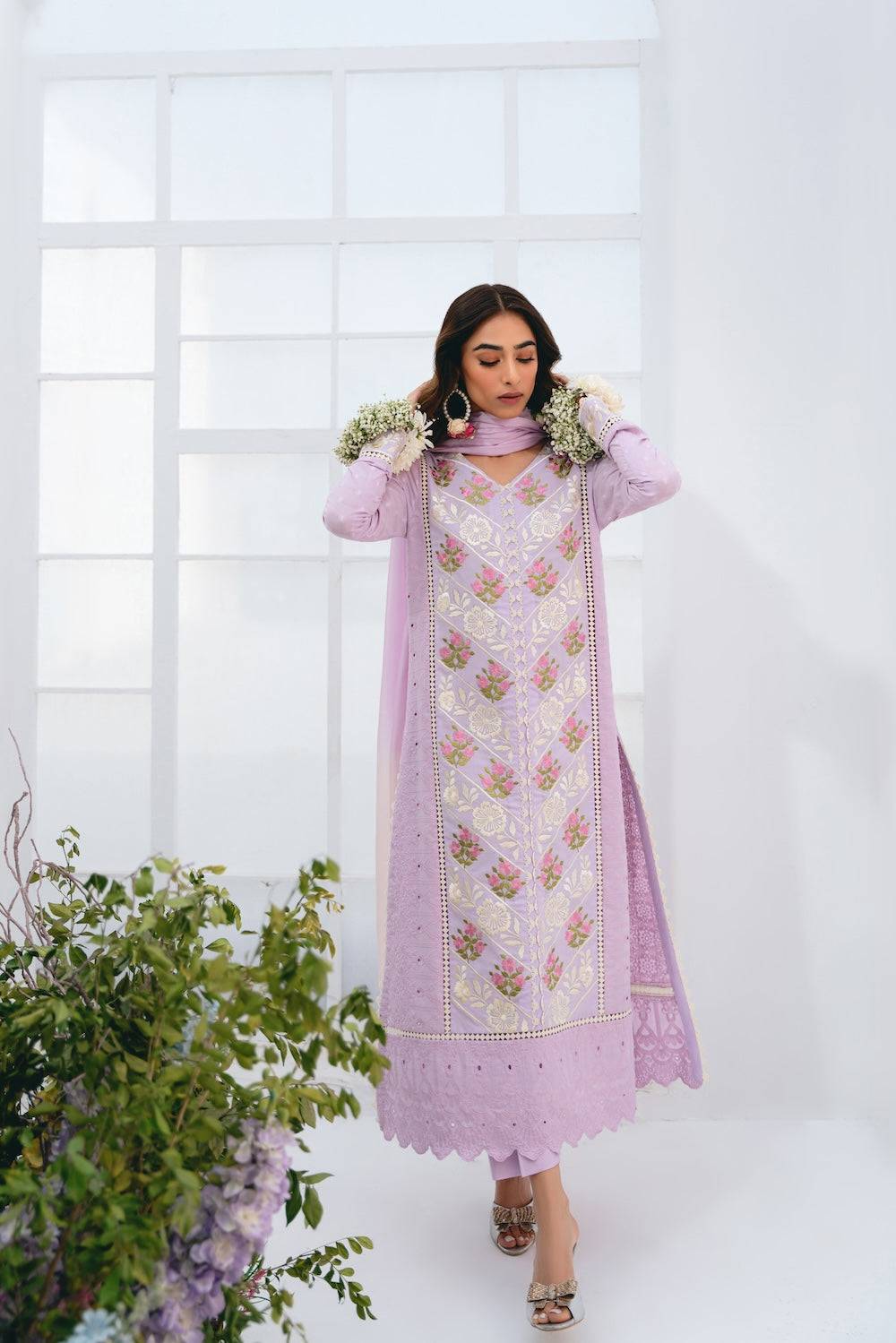 Vintage | Eid Edit 24 | Anamika - Pakistani Designer Dress - by Vintage | Type: Luxury - 100% Original at Saira Sultan