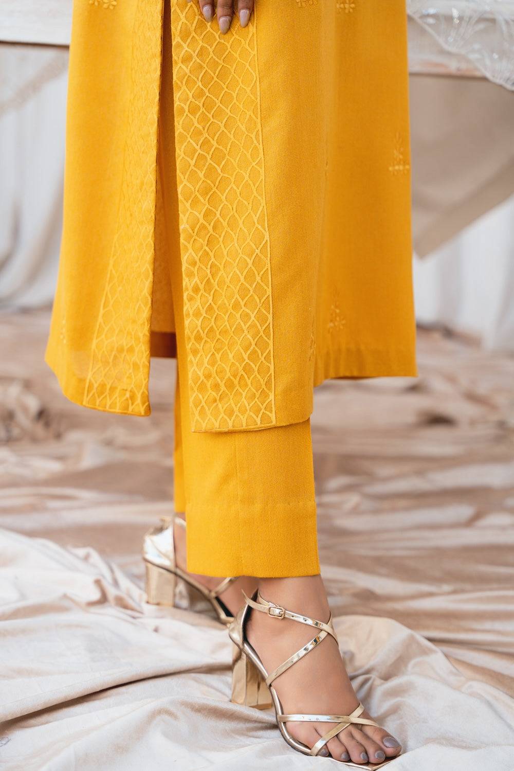 Vintage | Eid Edit 24 | Mehroz - Pakistani Designer Dress - by Vintage | Type: Luxury - 100% Original at Saira Sultan