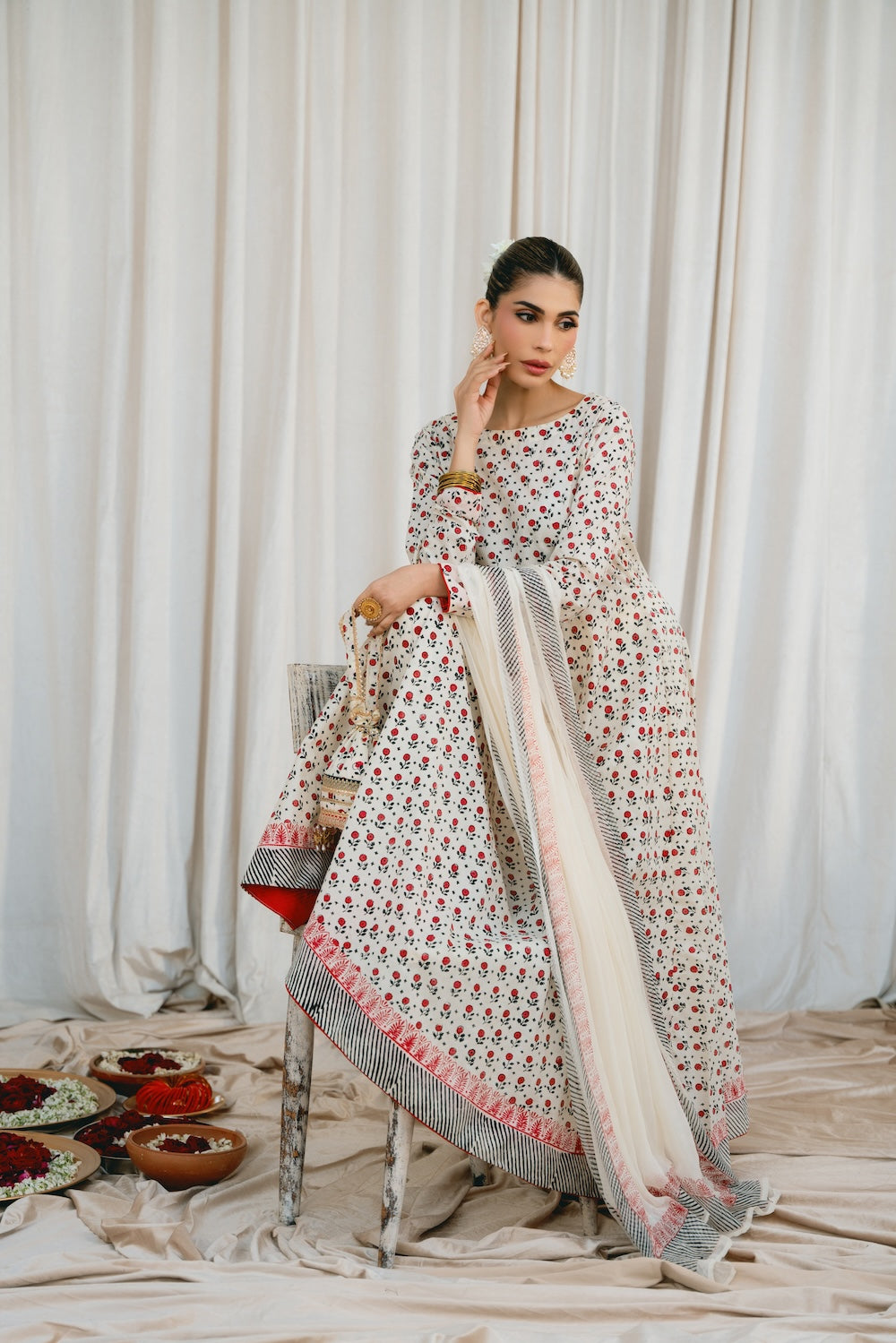 Vintage | Eid Edit 24 | Raania - Pakistani Designer Dress - by Vintage | Type: Luxury - 100% Original at Saira Sultan