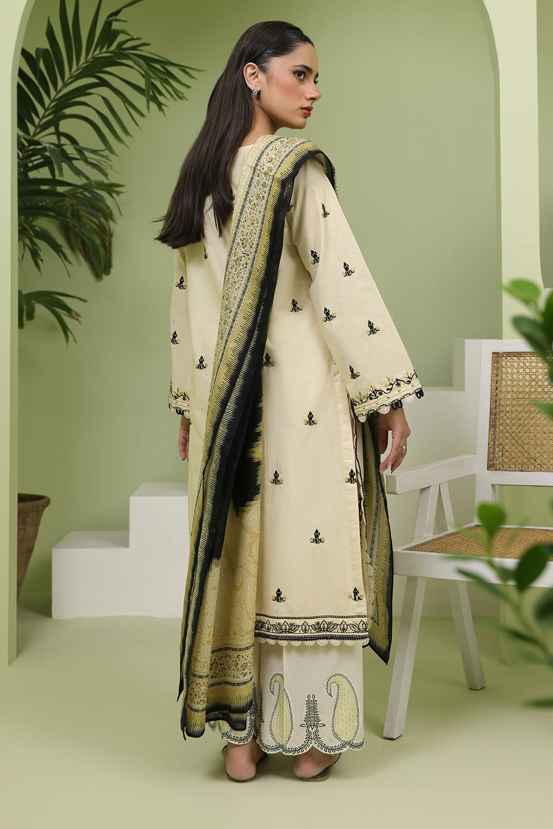 Zellbury | Unstitched 3 Piece Lawn | Embroidered Shirt Shalwar Dupatta - 1369
