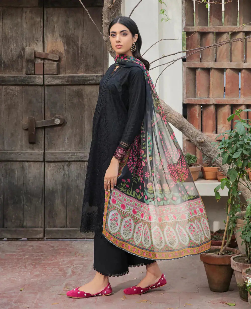 Xenia Formals | Lawn Collection 24 | Ellora - Pakistani Designer Dress - by Xenia Formals | Type: Luxury - 100% Original at Saira Sultan