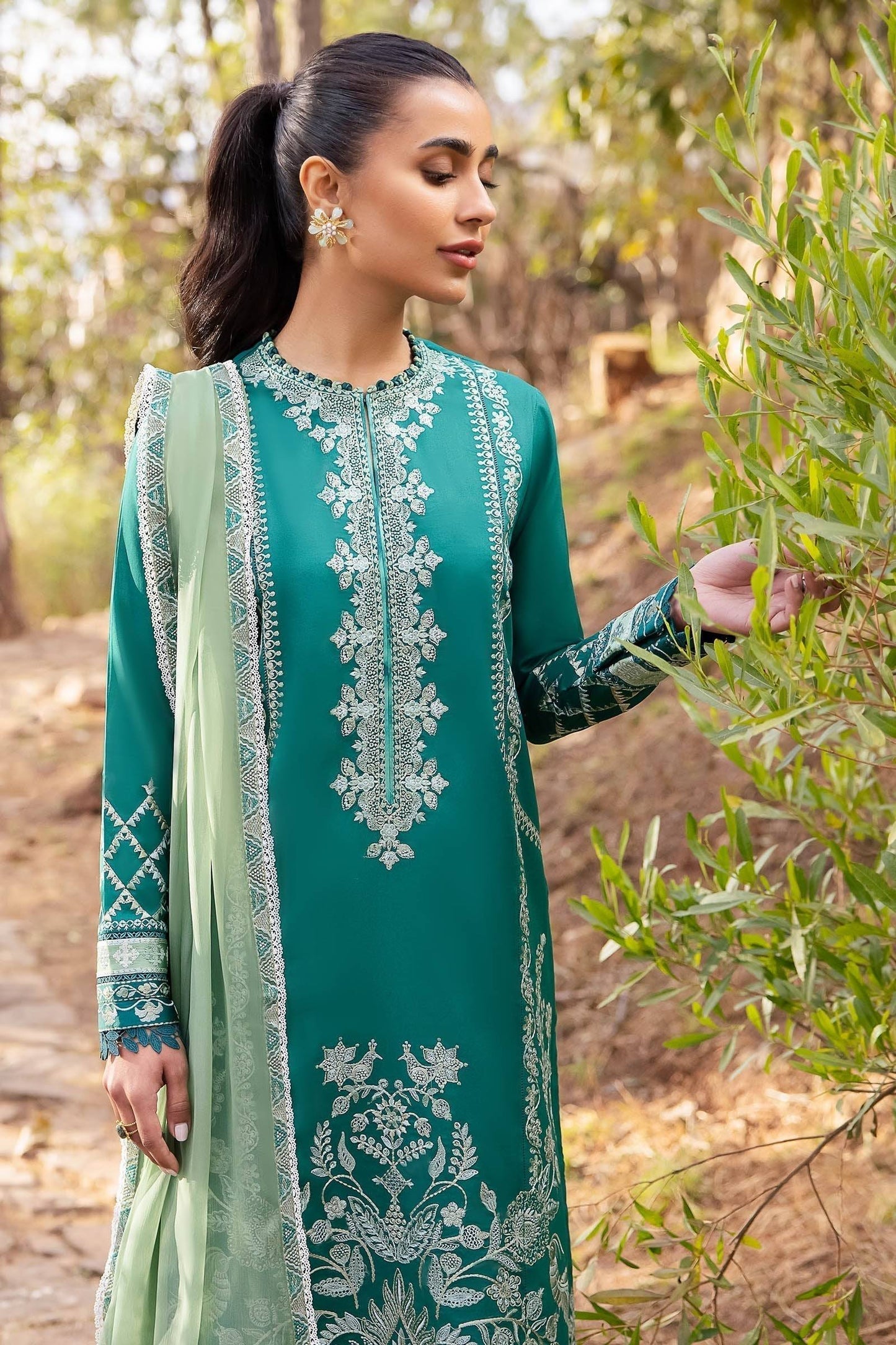 Zaha | Lawn 24 | VEJAH (ZL24-11 B) - Pakistani Designer Dress - by Zaha | Type: Luxury - 100% Original at Saira Sultan