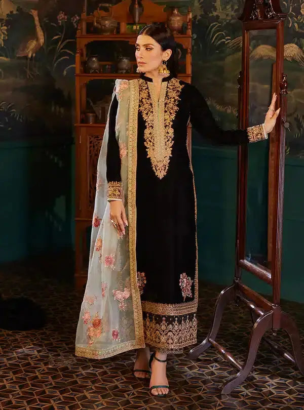 Zainab Chottani | Luxury Velvet Collection 23 | Andleep - Pakistani Designer Dress - by Zainab Chottani | Type: Formal - 100% Original at Saira Sultan