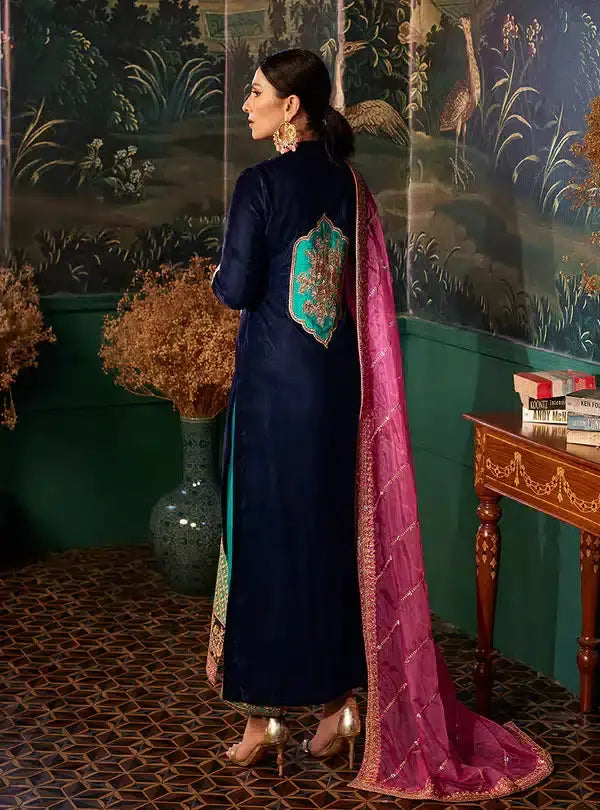 Zainab Chottani | Luxury Velvet Collection 23 | Amira - Pakistani Designer Dress - by Zainab Chottani | Type: Formal - 100% Original at Saira Sultan