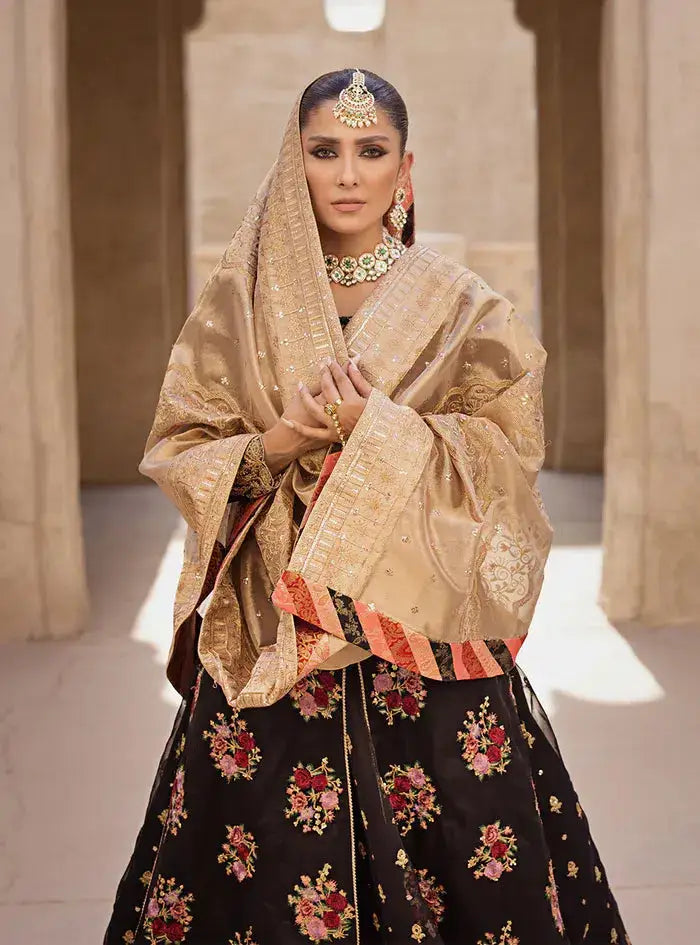 Zainab Chottani | Wedding Festive 23 | Dilbahar - Pakistani Designer Dress - by Zainab Chottani | Type: Bridal - 100% Original at Saira Sultan