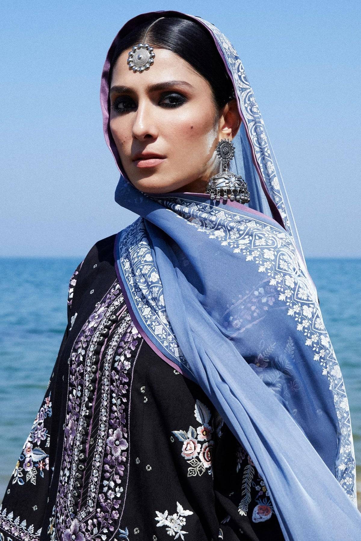 Zara Shahjahan | Luxury Lawn 24 | SIFFA-4B - Pakistani Designer Dress - by Zara Shahjahan | Type: Luxury - 100% Original at Saira Sultan