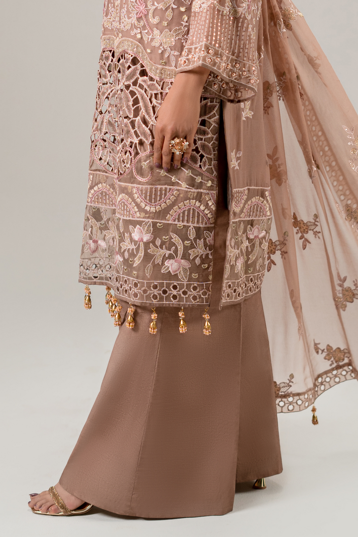 Zebtan | Aura Formals | AR-06 XL Pale Peach Female