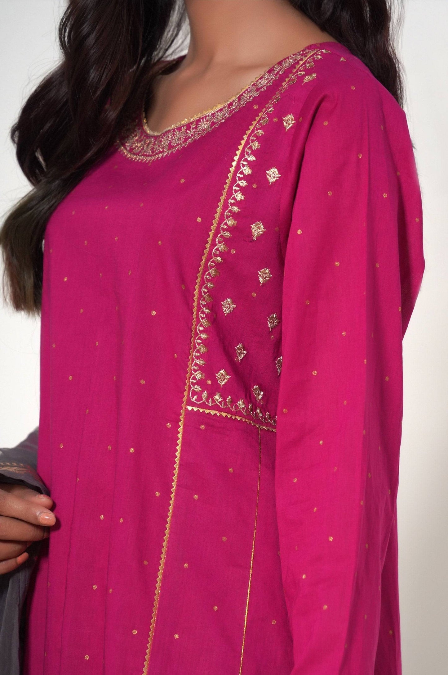 Zeen | Summer Collection 24 | 33460 - Pakistani Designer Dress - by Zeen | Type: Luxury - 100% Original at Saira Sultan