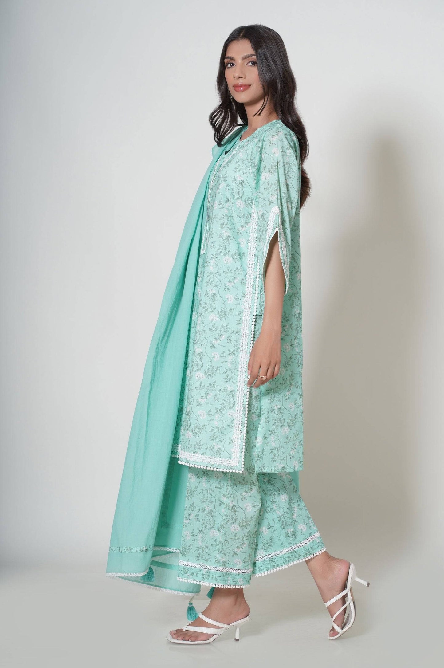 Zeen | Summer Collection 24 | 33615 - Pakistani Designer Dress - by Zeen | Type: Luxury - 100% Original at Saira Sultan
