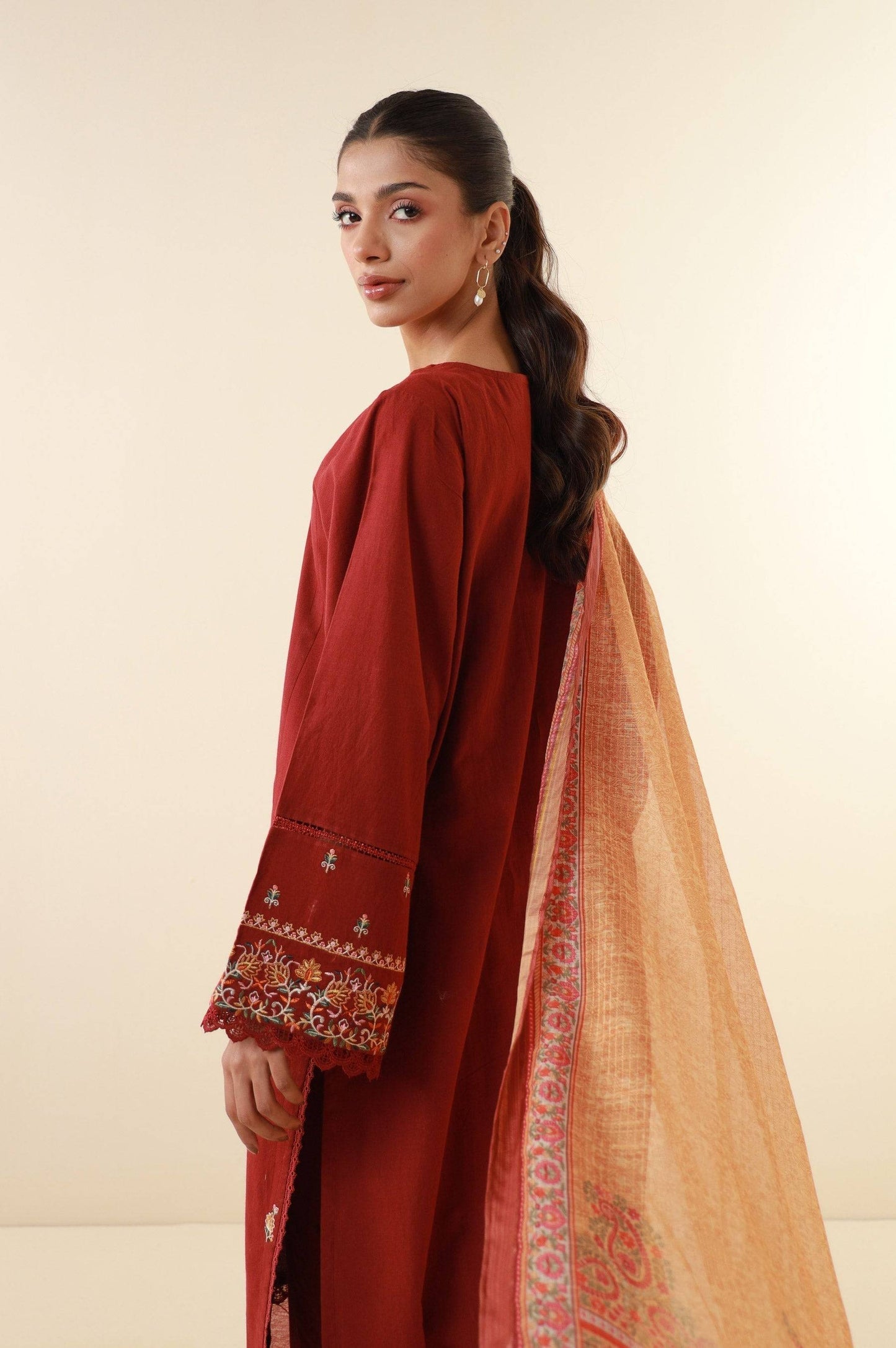 Zeen | Summer Collection 24 | 34200 - Pakistani Designer Dress - by Zeen | Type: Luxury - 100% Original at Saira Sultan
