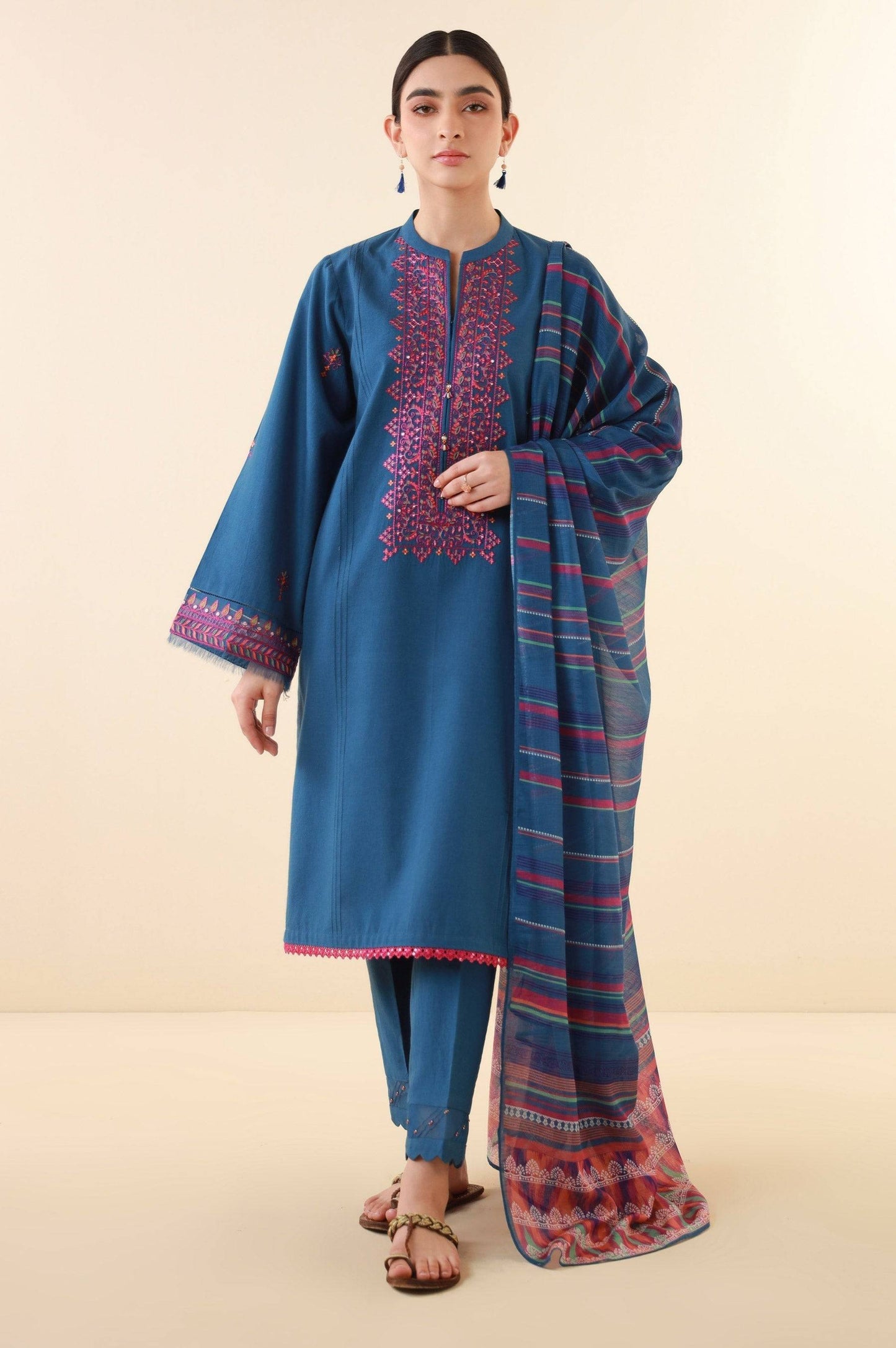 Zeen | Summer Collection 24 | 34201 - Pakistani Designer Dress - by Zeen | Type: Luxury - 100% Original at Saira Sultan