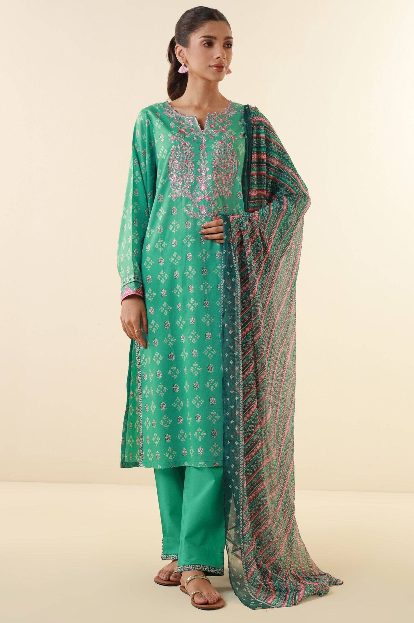 Zeen | Summer Collection 24 | 34210 - Pakistani Designer Dress - by Zeen | Type: Luxury - 100% Original at Saira Sultan