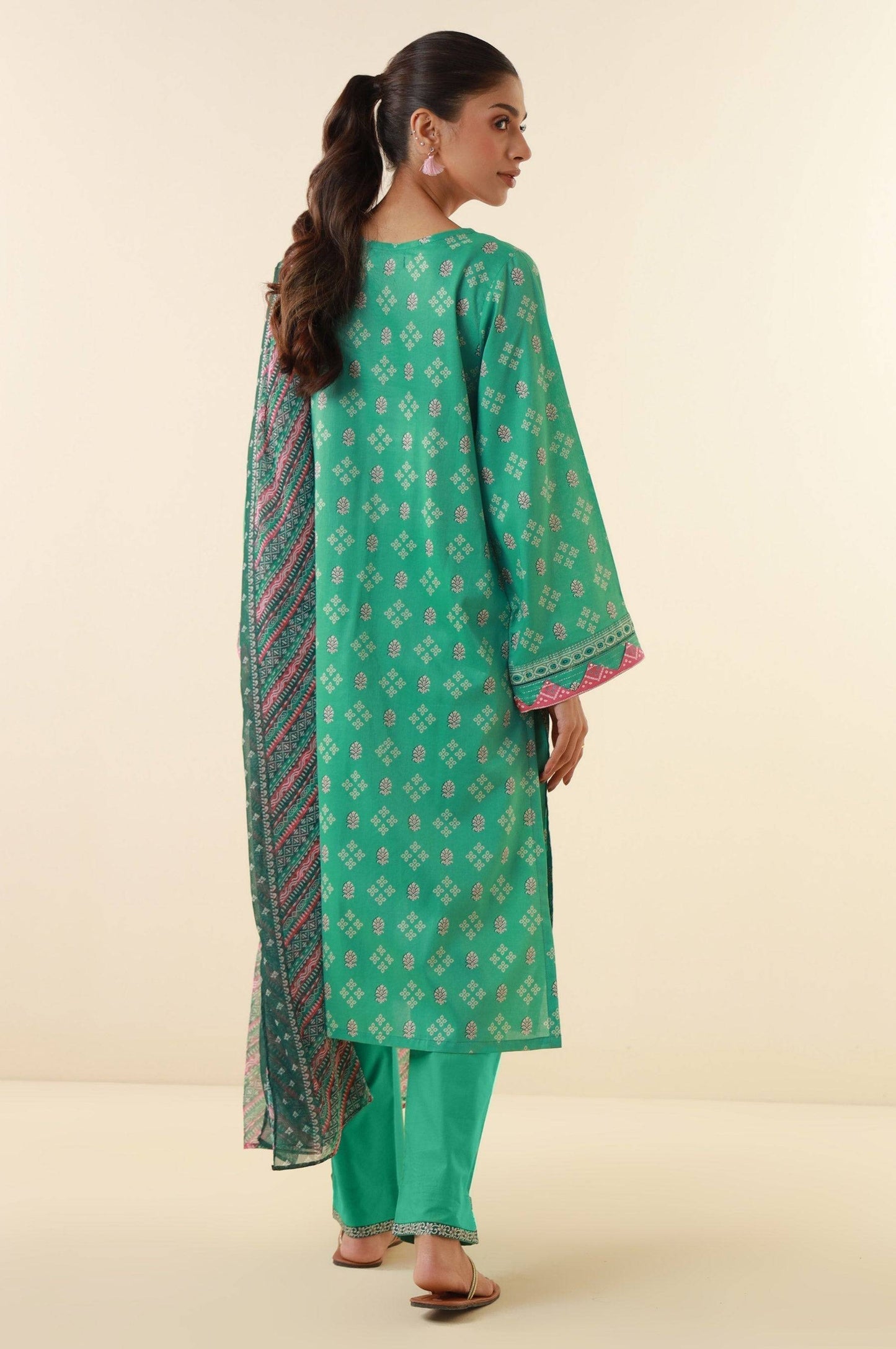 Zeen | Summer Collection 24 | 34210 - Pakistani Designer Dress - by Zeen | Type: Luxury - 100% Original at Saira Sultan