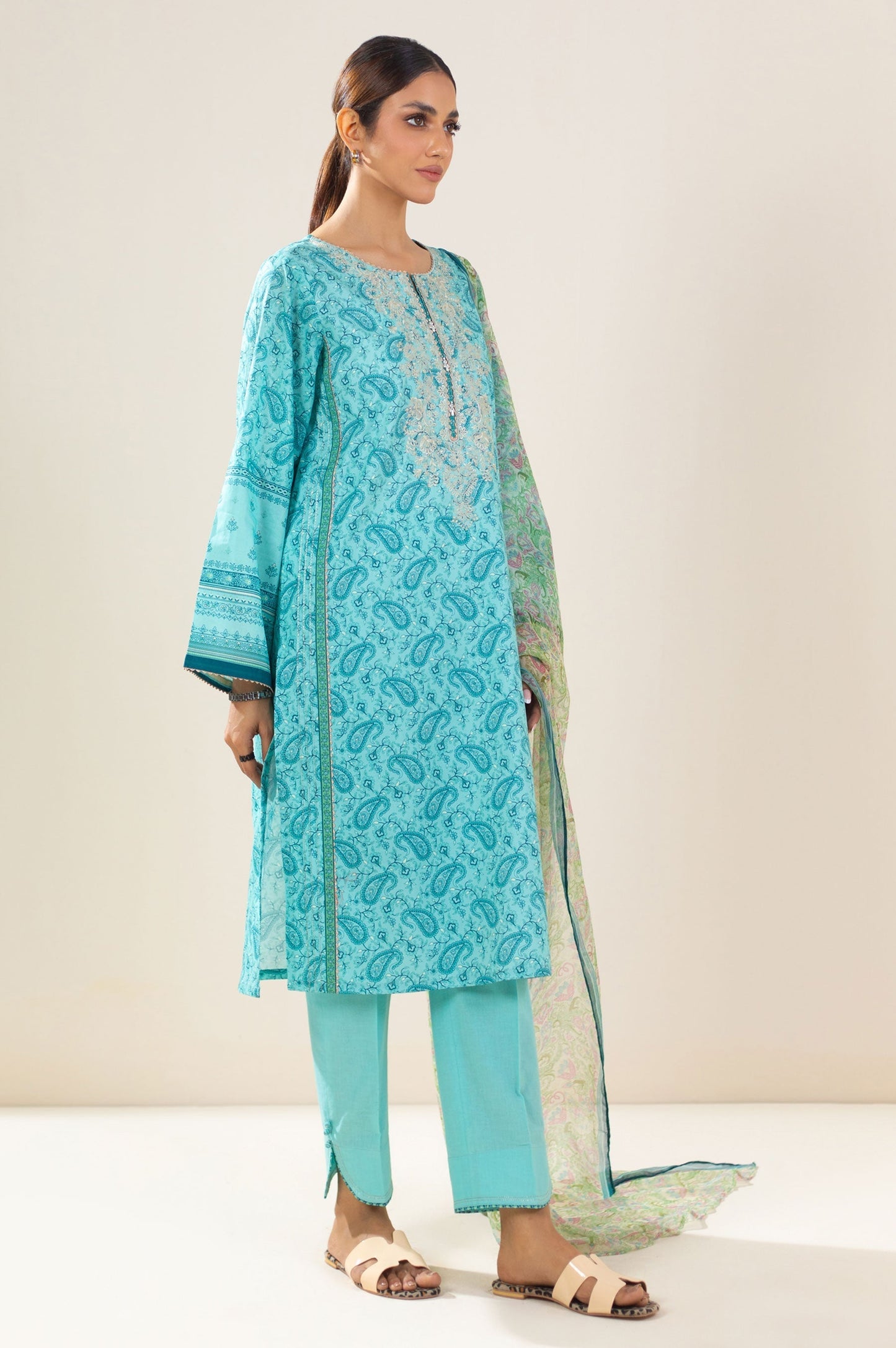Zeen | Summer Collection 24 | 34212 - Pakistani Designer Dress - by Zeen | Type: Luxury - 100% Original at Saira Sultan