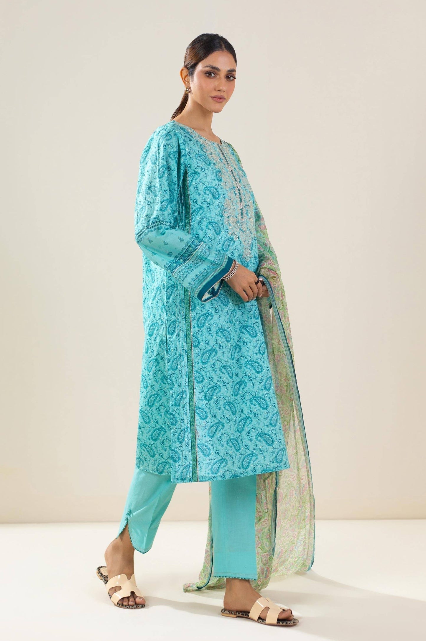 Zeen | Summer Collection 24 | 34212 - Pakistani Designer Dress - by Zeen | Type: Luxury - 100% Original at Saira Sultan