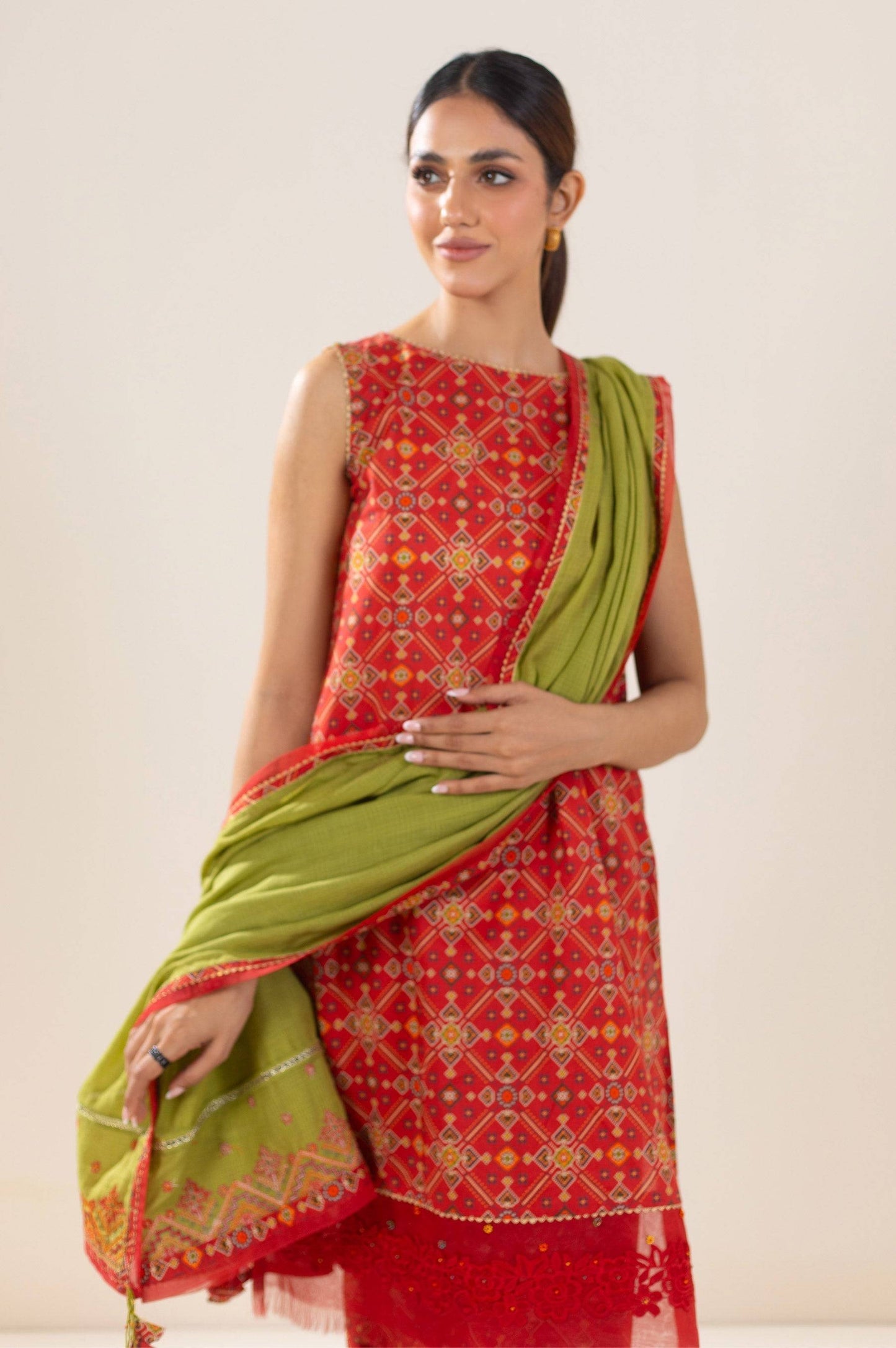 Zeen | Summer Collection 24 | 34213 - Pakistani Designer Dress - by Zeen | Type: Luxury - 100% Original at Saira Sultan