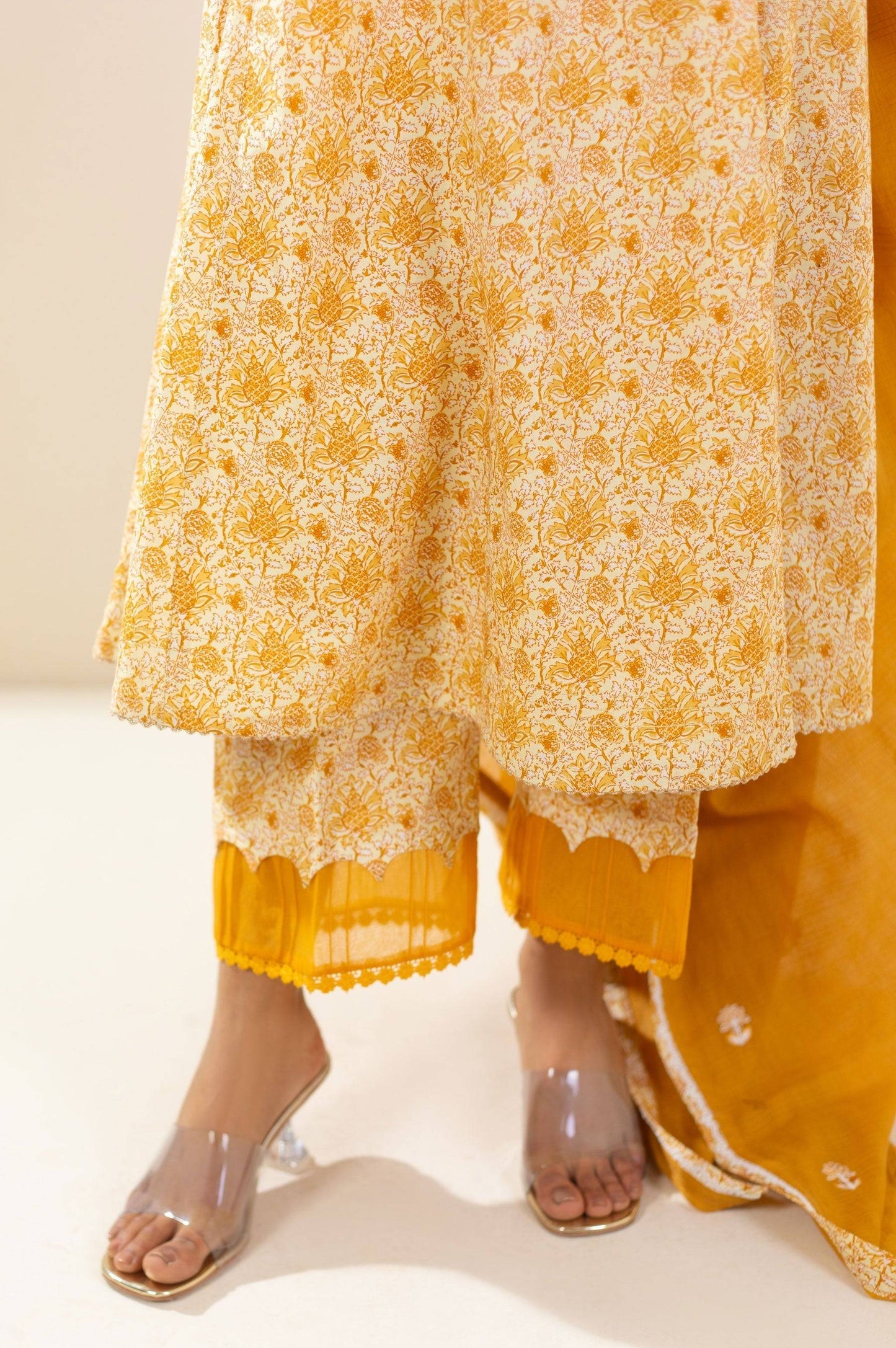 Zeen | Summer Collection 24 | 34216 - Pakistani Designer Dress - by Zeen | Type: Luxury - 100% Original at Saira Sultan