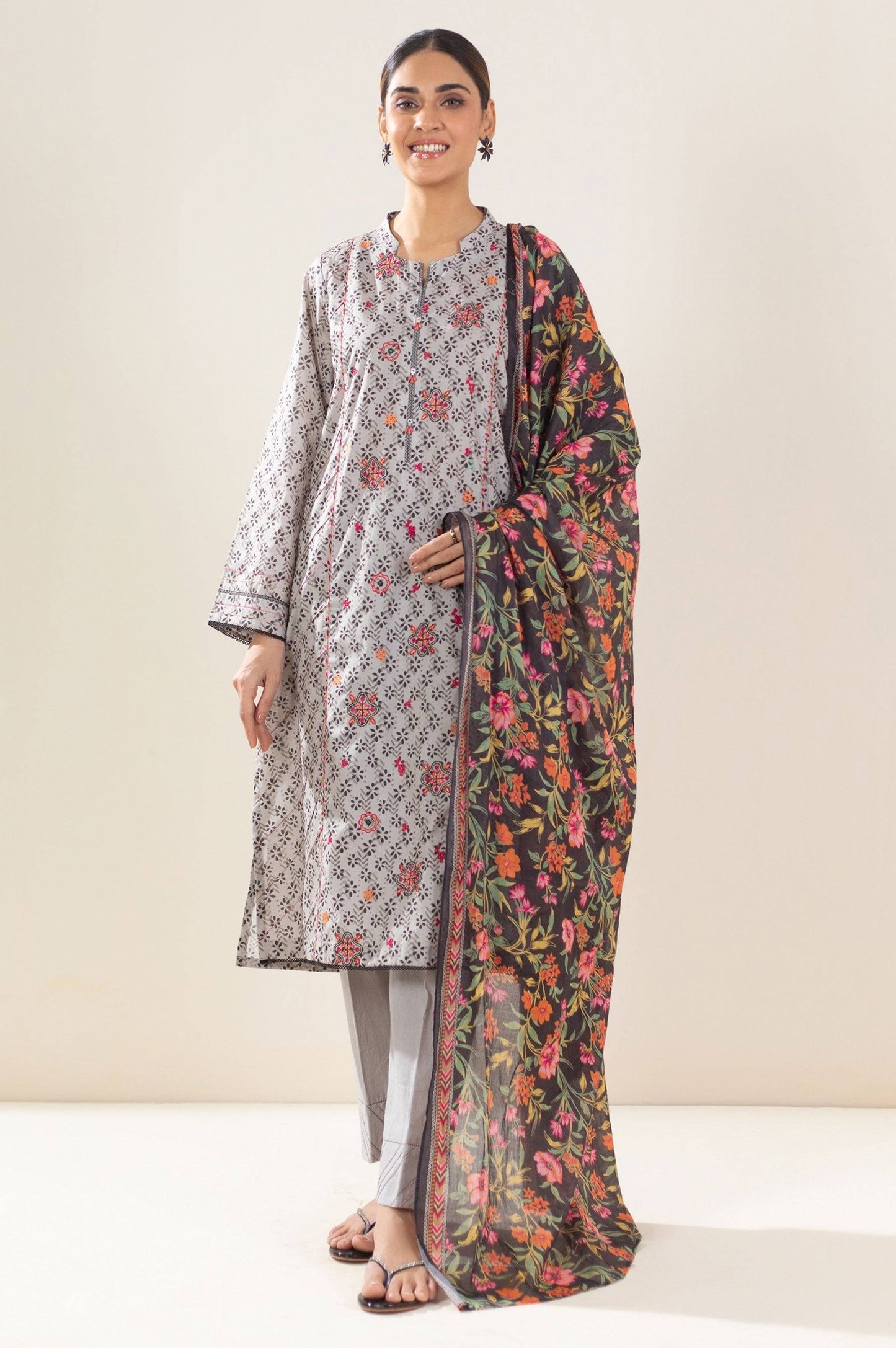 Zeen | Summer Collection 24 | 34218 - Pakistani Designer Dress - by Zeen | Type: Luxury - 100% Original at Saira Sultan