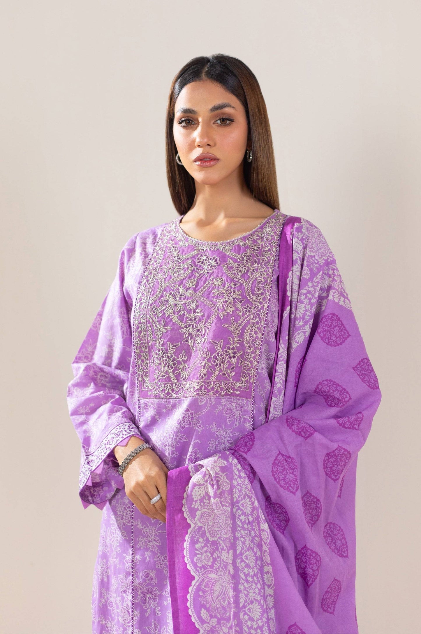 Zeen | Summer Collection 24 | 34220 - Pakistani Designer Dress - by Zeen | Type: Luxury - 100% Original at Saira Sultan