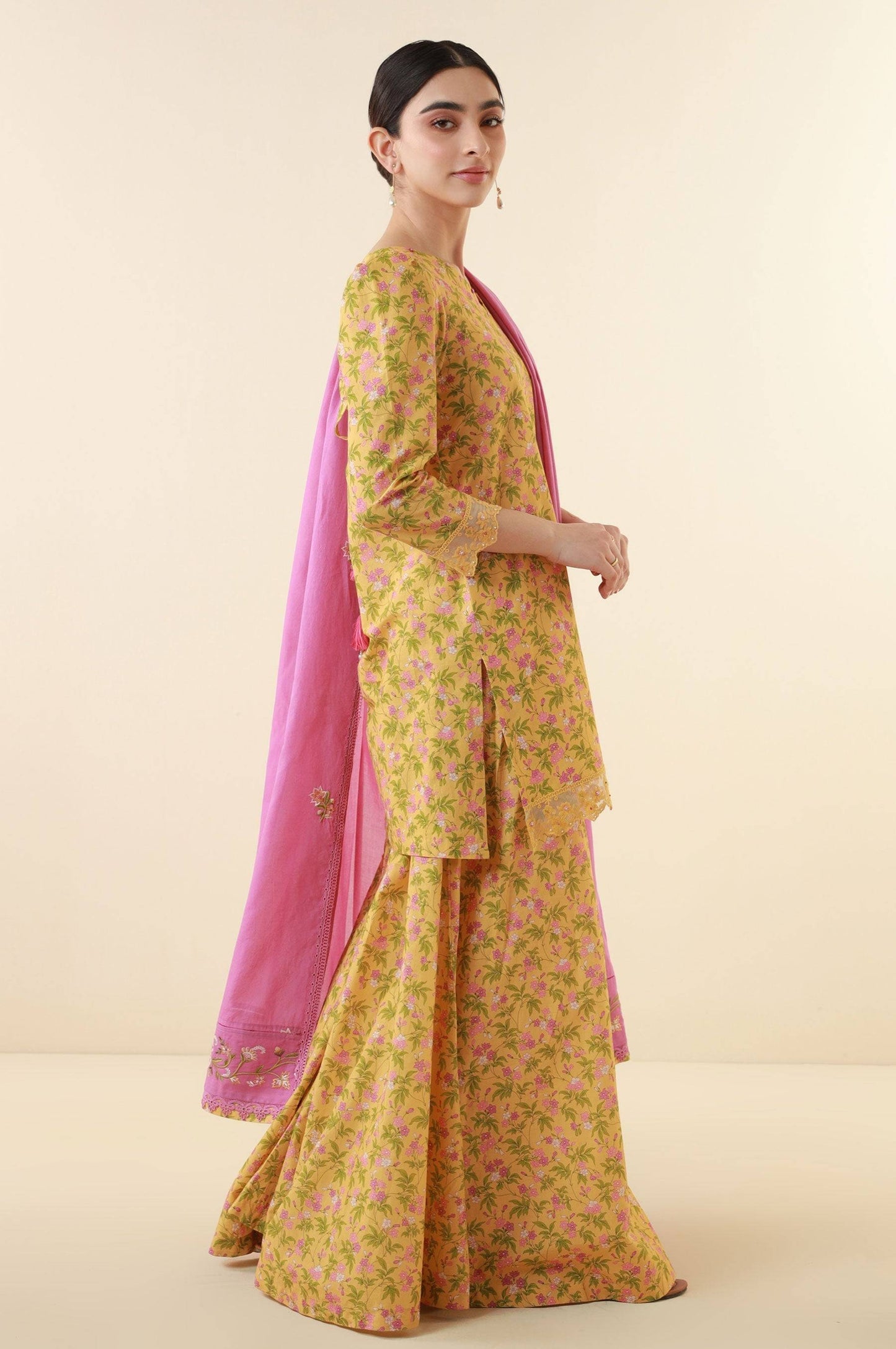 Zeen | Summer Collection 24 | 34228 - Pakistani Designer Dress - by Zeen | Type: Luxury - 100% Original at Saira Sultan