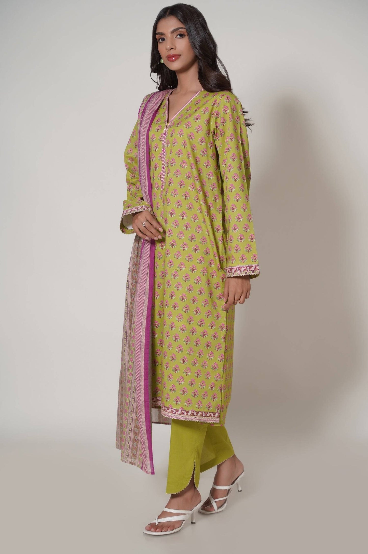 Zeen | Summer Collection 24 | 33625 - Pakistani Designer Dress - by Zeen | Type: Luxury - 100% Original at Saira Sultan