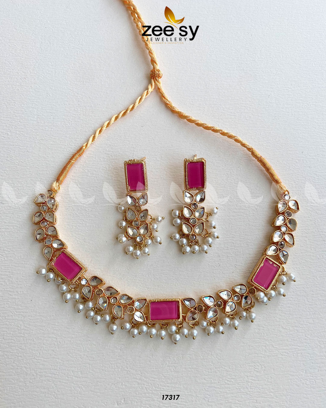 Stunning Necklace Pink