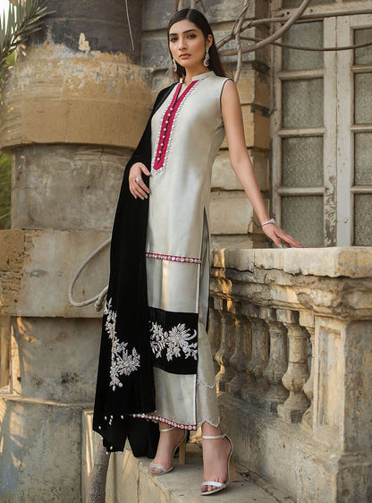 Zainab Chottani | Semi Formals | PACIFIC PEARL - Pakistani Designer Dress - by Zainab Chottani | Type: Ladies Clothes - 100% Original at Saira Sultan