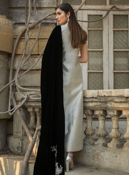 Zainab Chottani | Semi Formals | PACIFIC PEARL - Pakistani Designer Dress - by Zainab Chottani | Type: Ladies Clothes - 100% Original at Saira Sultan