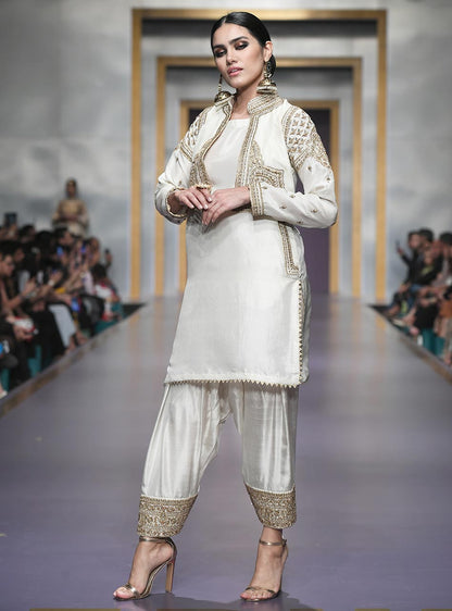 Zainab Chottani | Semi Formals | MEHRAB - Pakistani Designer Dress - by Zainab Chottani | Type: Formal - 100% Original at Saira Sultan