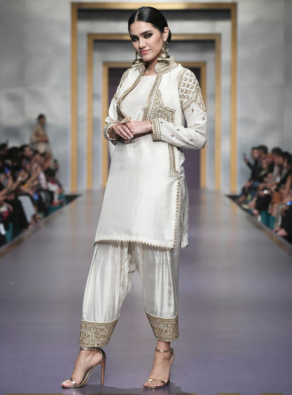 Zainab Chottani | Semi Formals | MEHRAB - Pakistani Designer Dress - by Zainab Chottani | Type: Formal - 100% Original at Saira Sultan