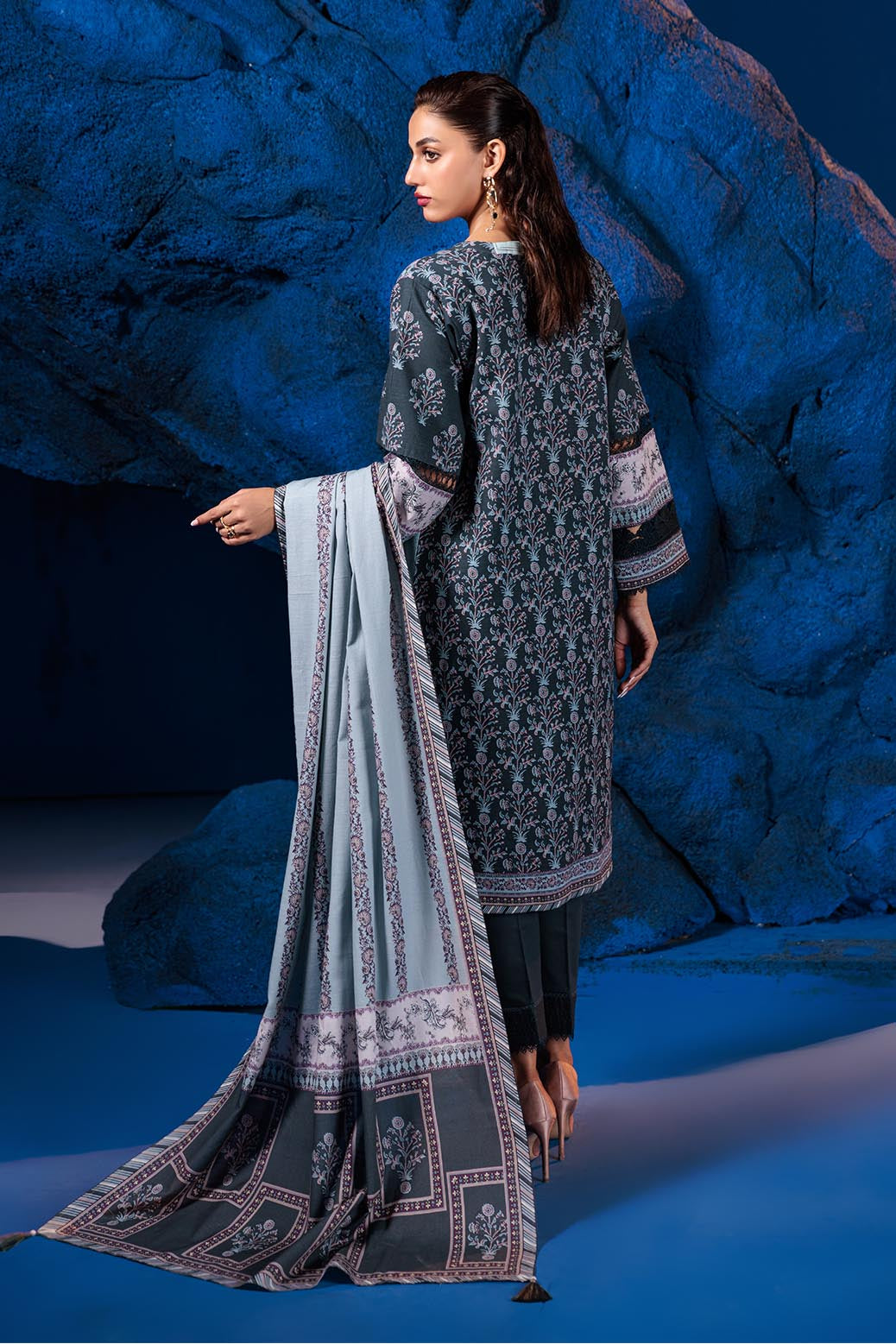 Bonanza Satrangi | Wet Weather 3 Pc (2W24P3P164)