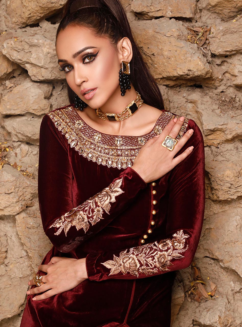 Zainab Chottani | Semi Formals | ALIZARIN CRIMSON - Pakistani Designer Dress - by Zainab Chottani | Type: Formal - 100% Original at Saira Sultan
