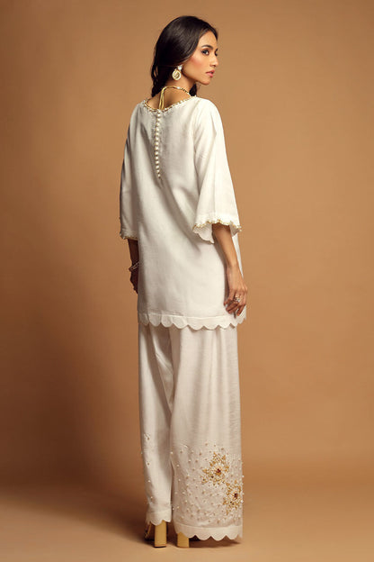 Wardha Saleem | Luxury Pret Traditional Wear | RIVIE RE (2PC) S White Korean Raw Silk