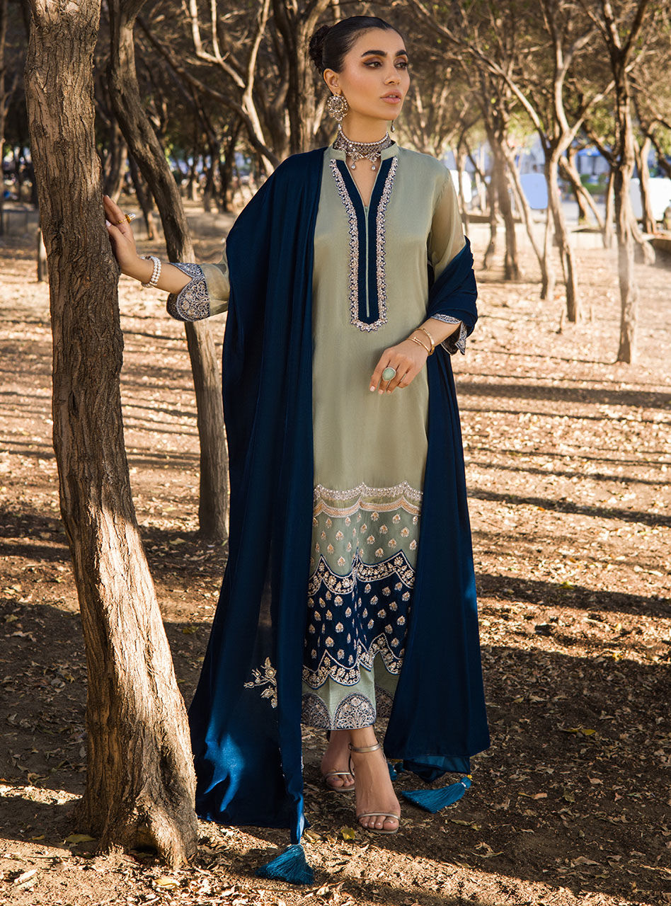 Zainab Chottani | Semi Formals | FEHYA - Pakistani Designer Dress - by Zainab Chottani | Type: Formal - 100% Original at Saira Sultan